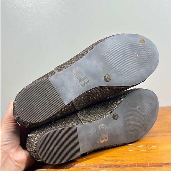 Gianni Bini Silver Flats with Minimalist Design - Picture 5 of 8